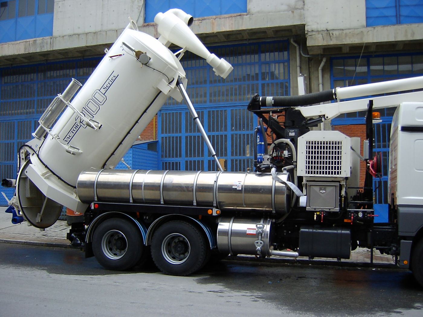 Vactor kombine kanal temizleme aracı